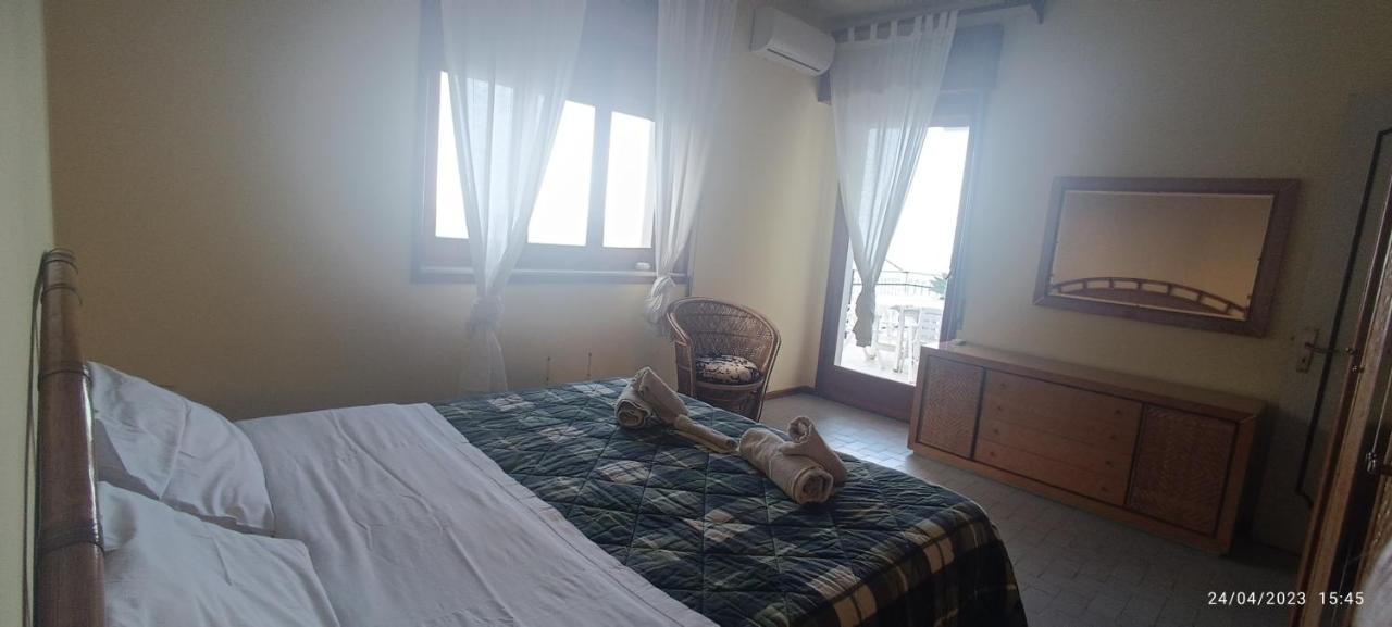 La Timpa Villa Ачиреале Екстериор снимка