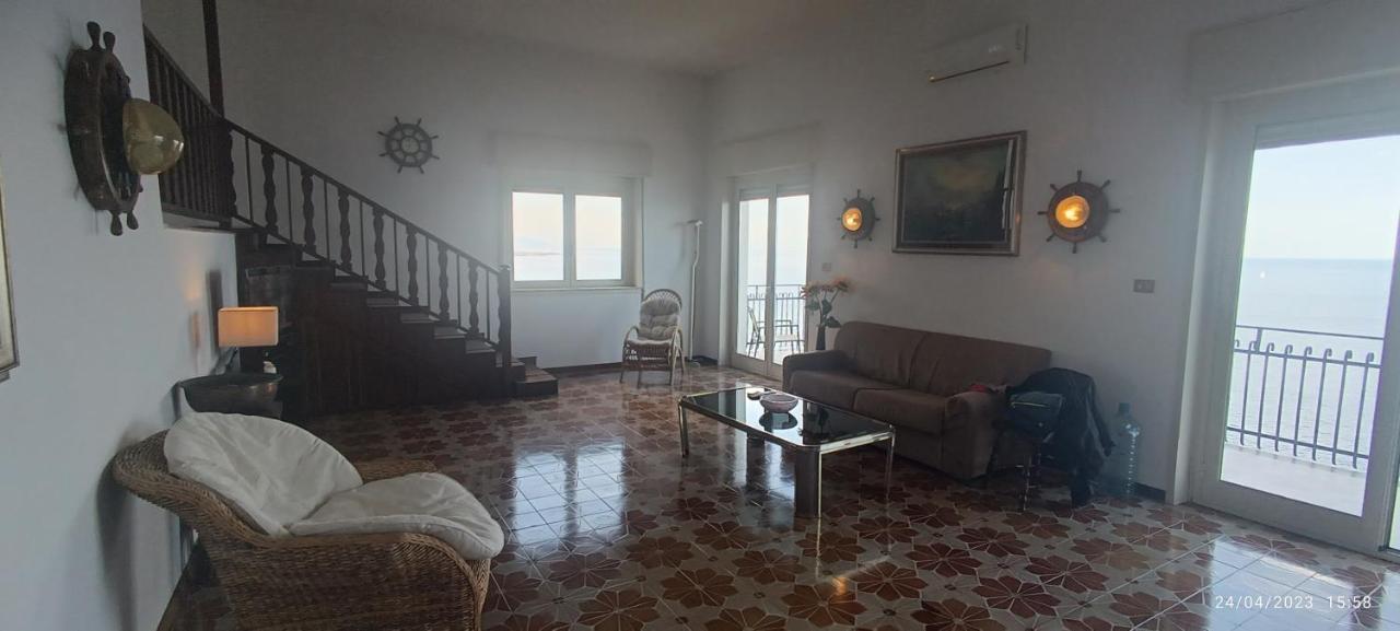 La Timpa Villa Ачиреале Екстериор снимка