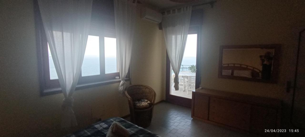 La Timpa Villa Ачиреале Екстериор снимка
