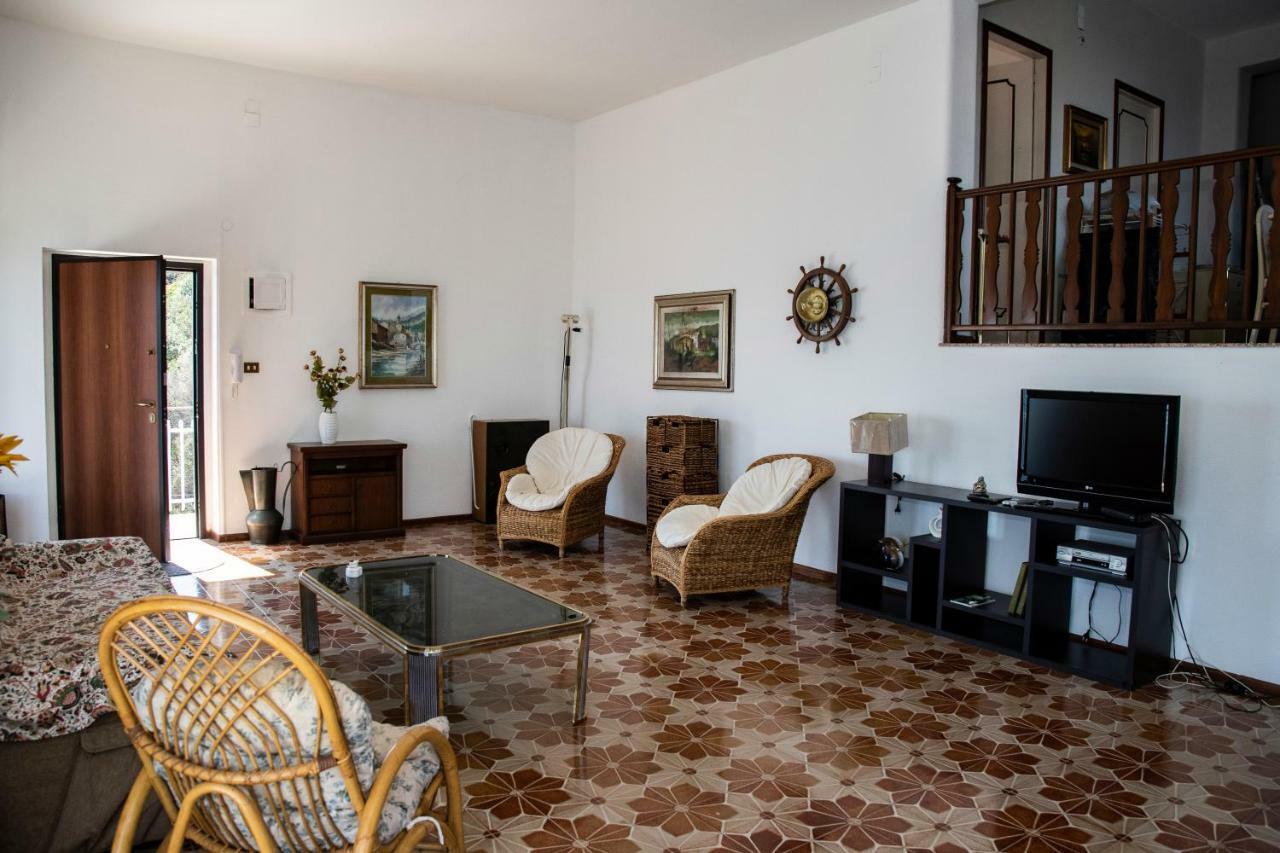 La Timpa Villa Ачиреале Екстериор снимка