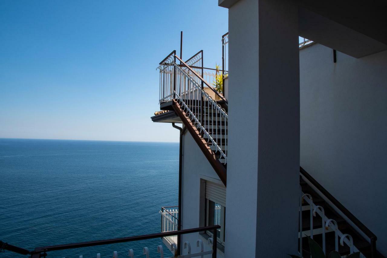 La Timpa Villa Ачиреале Екстериор снимка